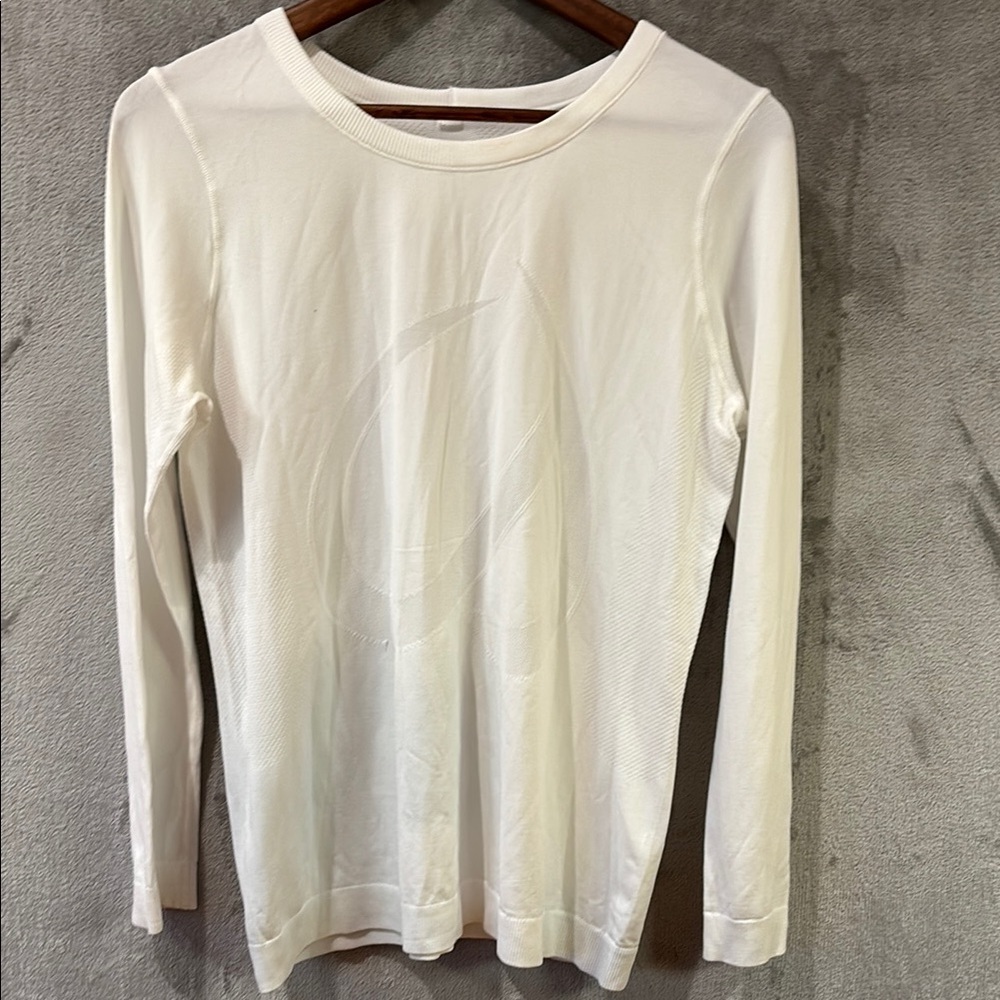 CRZ Yoga White Long Sleeve Athletic Top Sz M Gym Running Walking